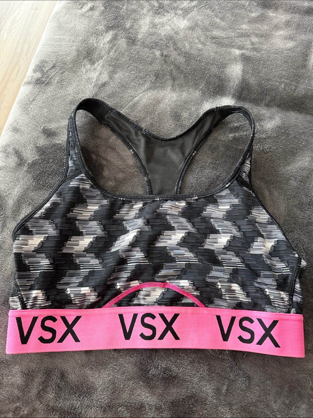 Victoria's Secret Black & Pink Patterned VSX Sports Bra